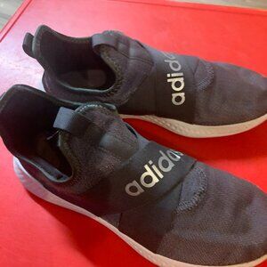 Women's Size 8.5 Adidas Slip On Athletic Shoes